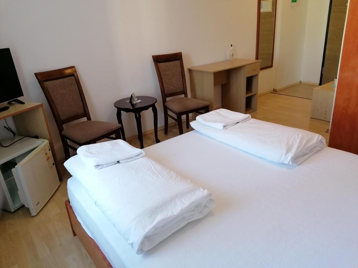 Casa La Fayette Hotel Timisoara Ngoại thất bức ảnh