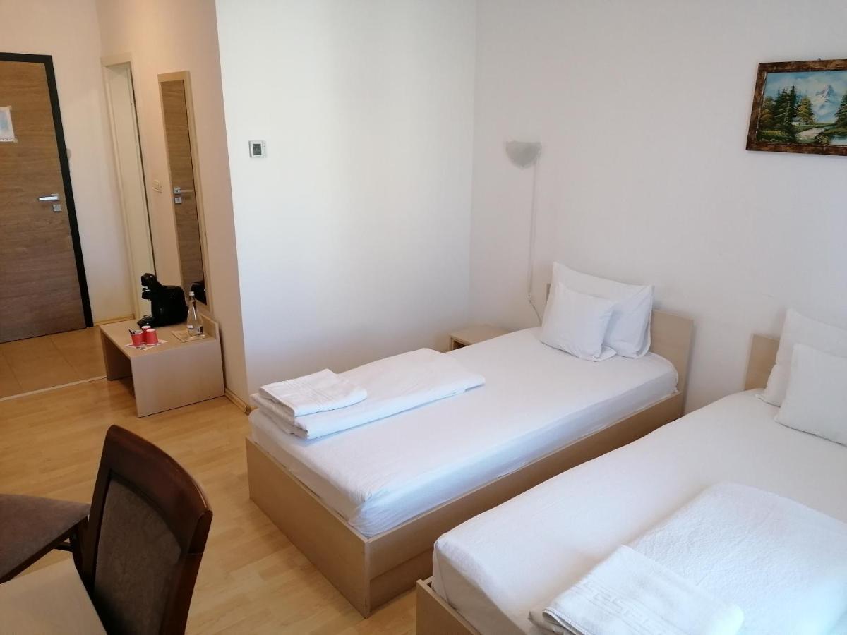 Casa La Fayette Hotel Timisoara Ngoại thất bức ảnh