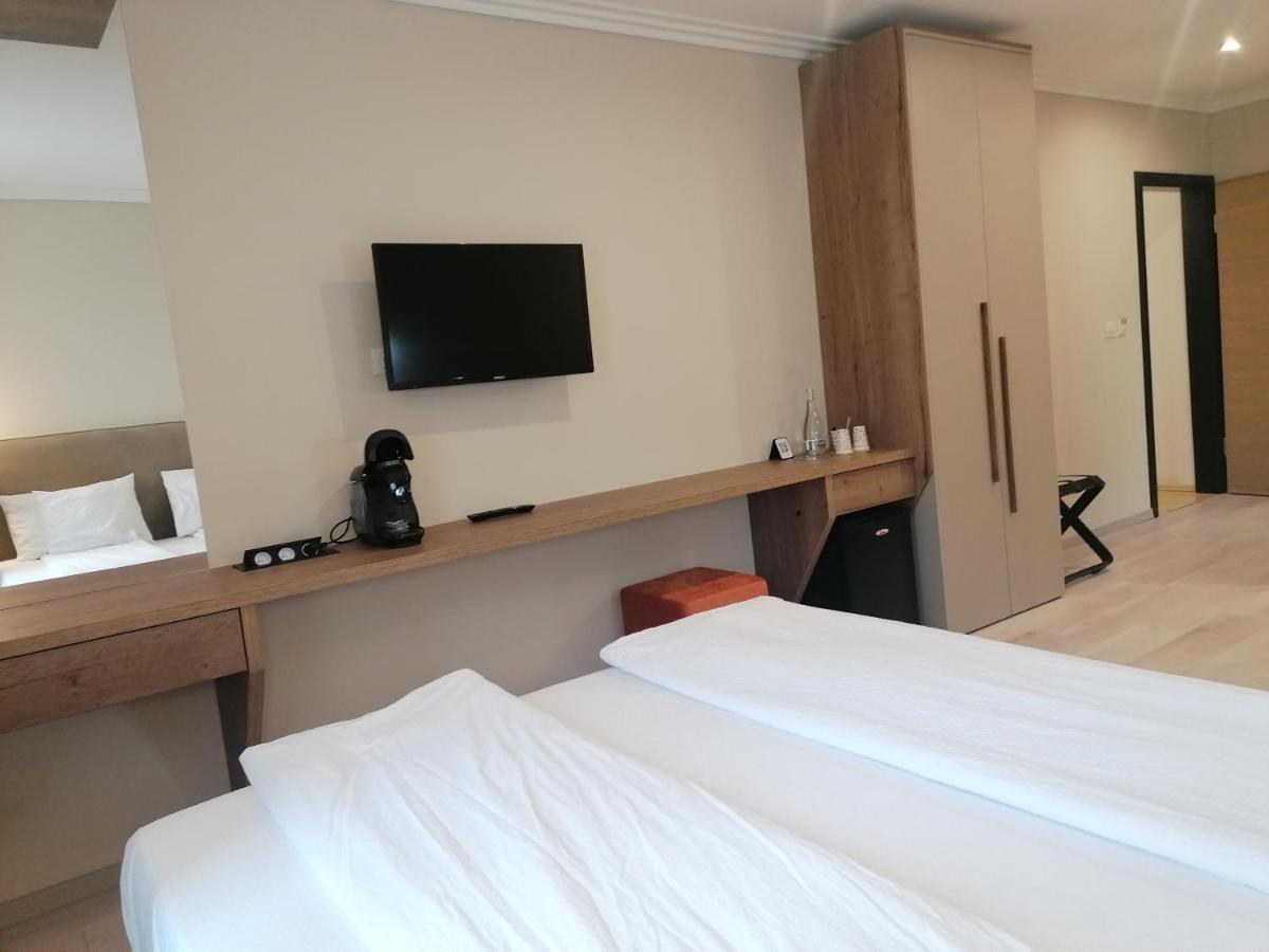 Casa La Fayette Hotel Timisoara Ngoại thất bức ảnh